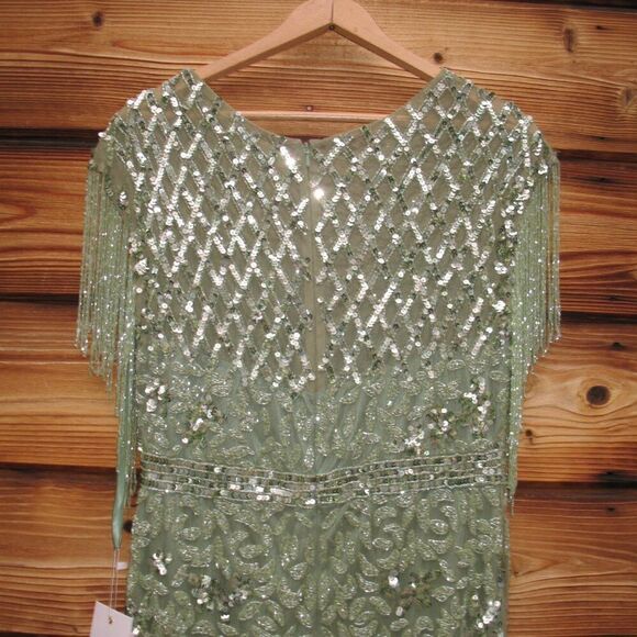 MAC DUGGAL 4908 Green High Neck Sleeveless Beaded Fringe Fitted Gown - Picture 10 of 12